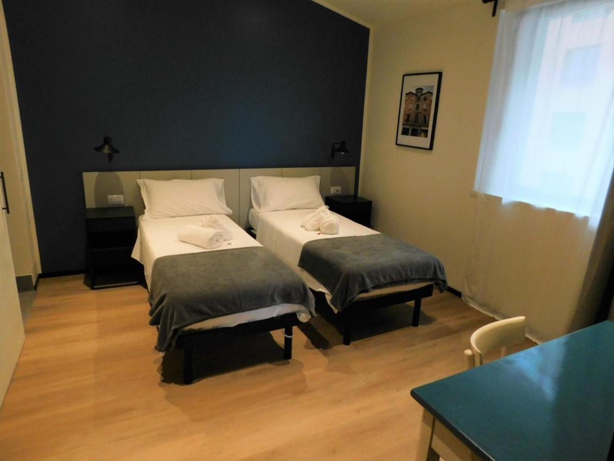 Piumaviola Beds & Apartments Parma Exteriér fotografie