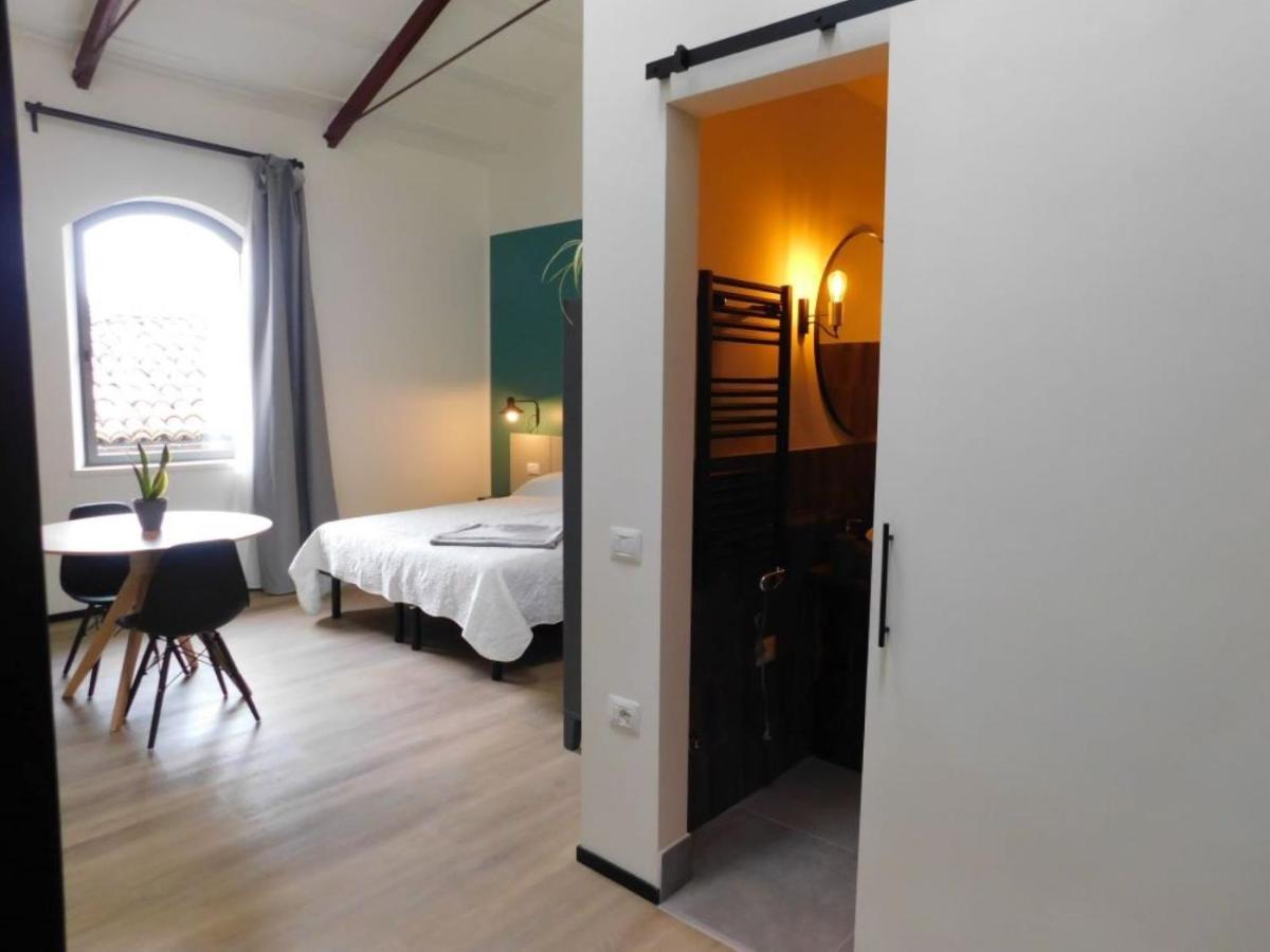 Piumaviola Beds & Apartments Parma Exteriér fotografie