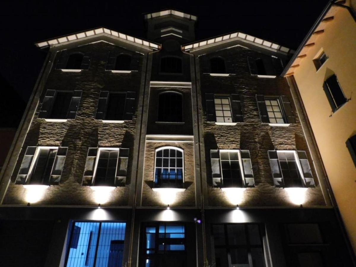Piumaviola Beds & Apartments Parma Exteriér fotografie