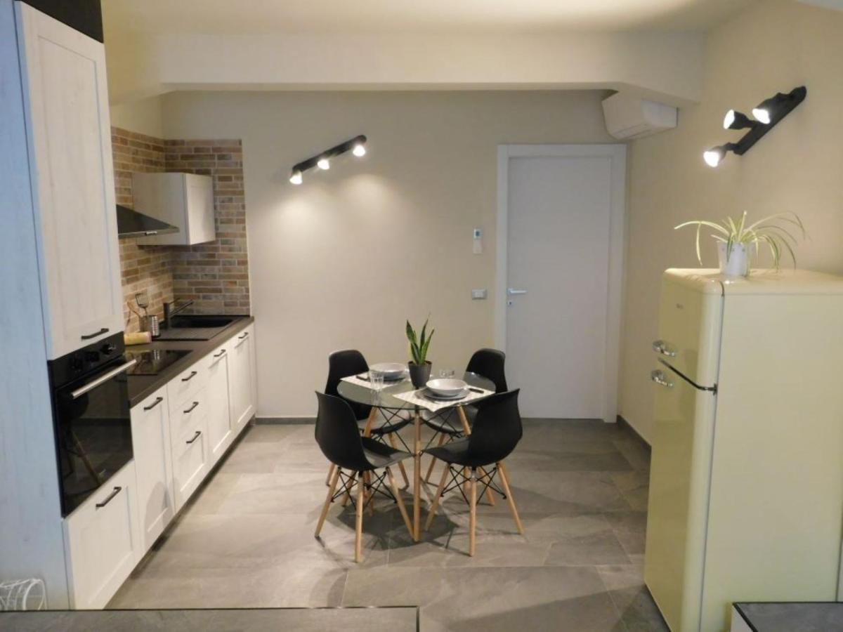 Piumaviola Beds & Apartments Parma Exteriér fotografie
